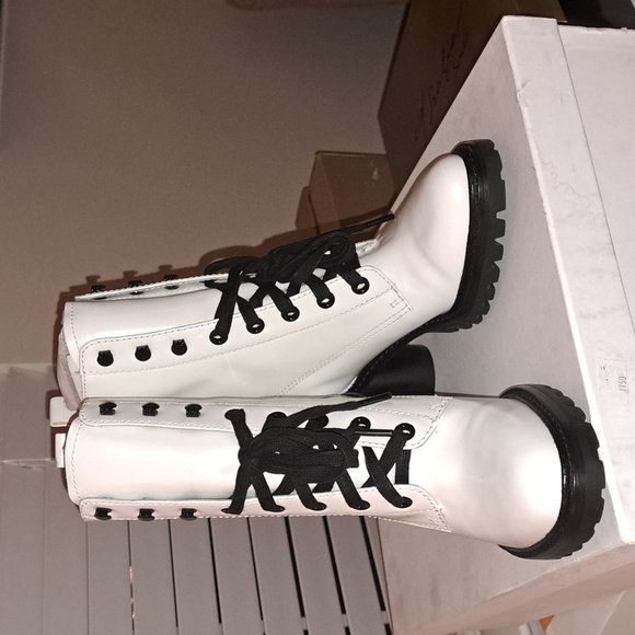 Marc Jacobs White Ryder Laceup Size 10 NWTs - Picture 2 of 7